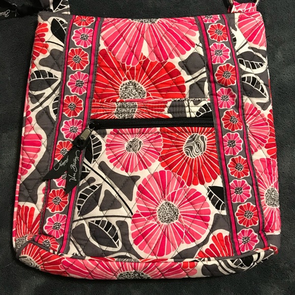 Vera Bradley Handbags - Vera Bradley Cheery Blossom Hipster